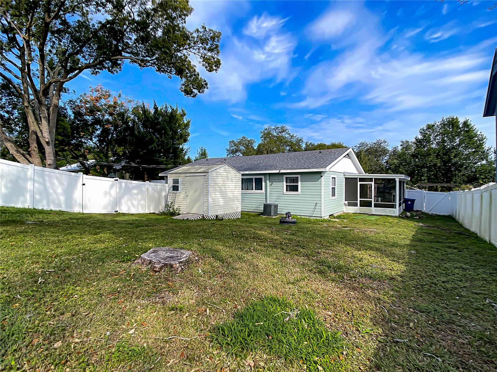 654 WARNER ST, GROVELAND, FL, 34736