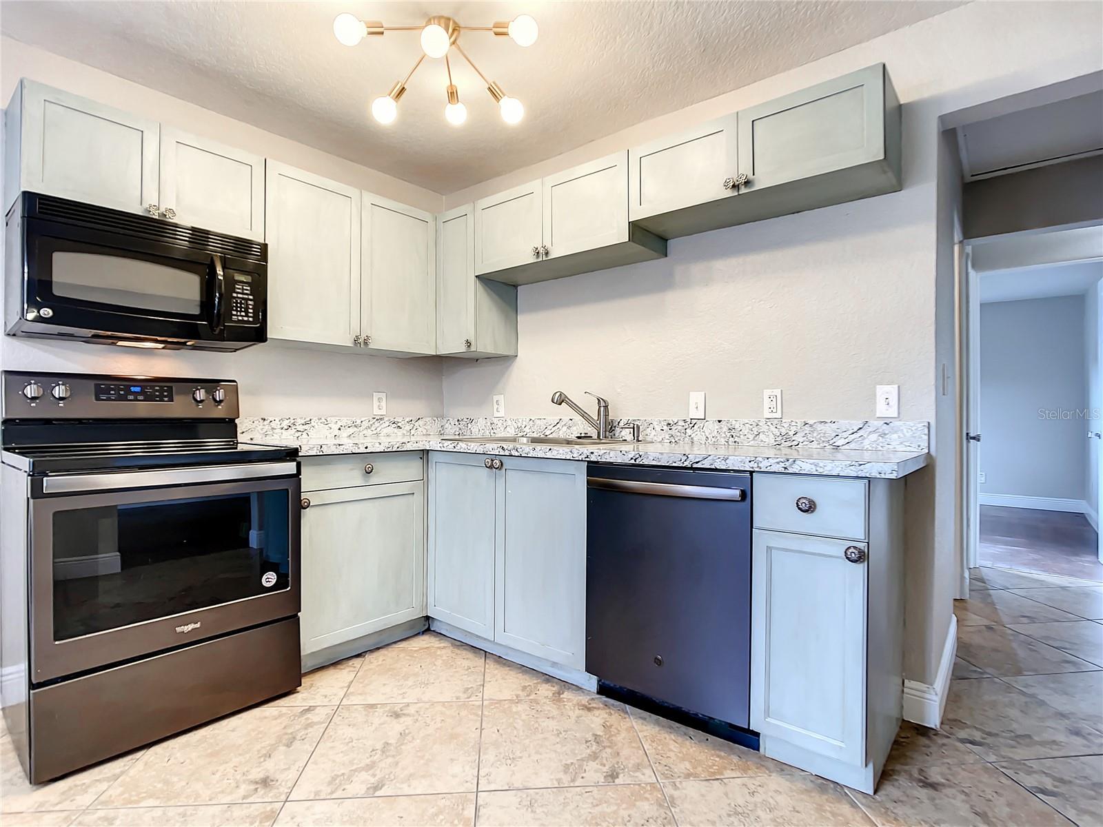 654 WARNER ST, GROVELAND, FL, 34736