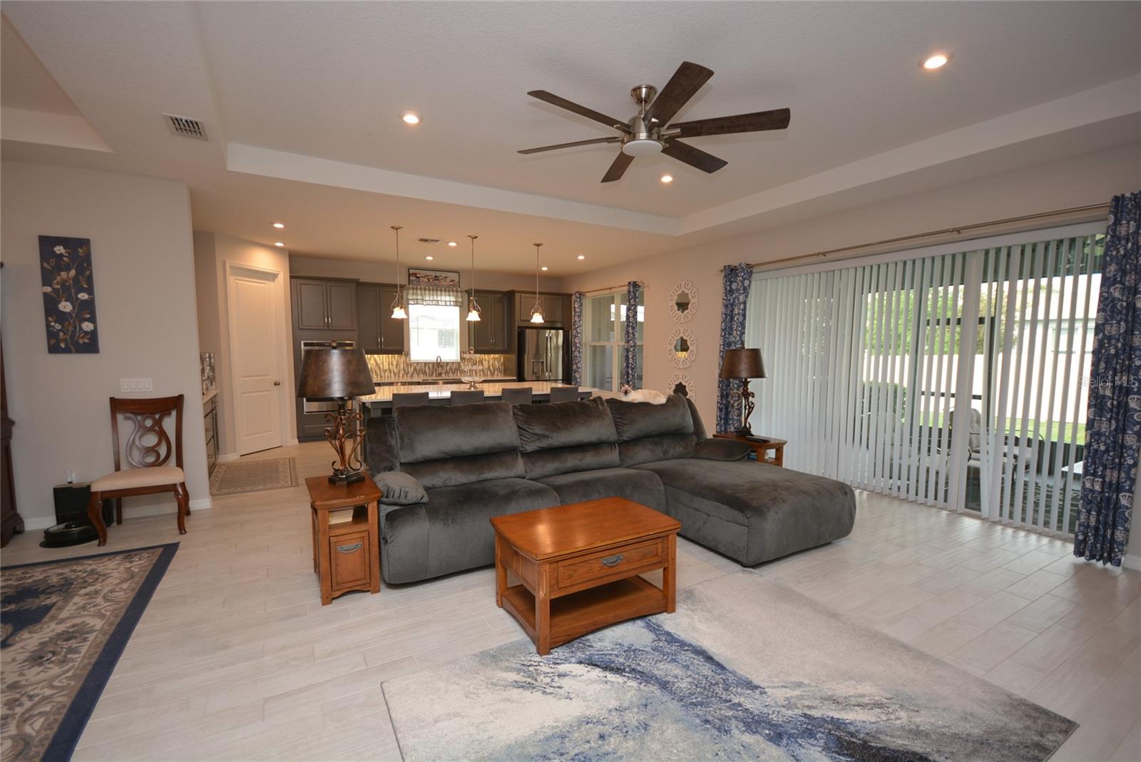 1120 LAKESIDE ESTATES DR, APOPKA, FL, 32703