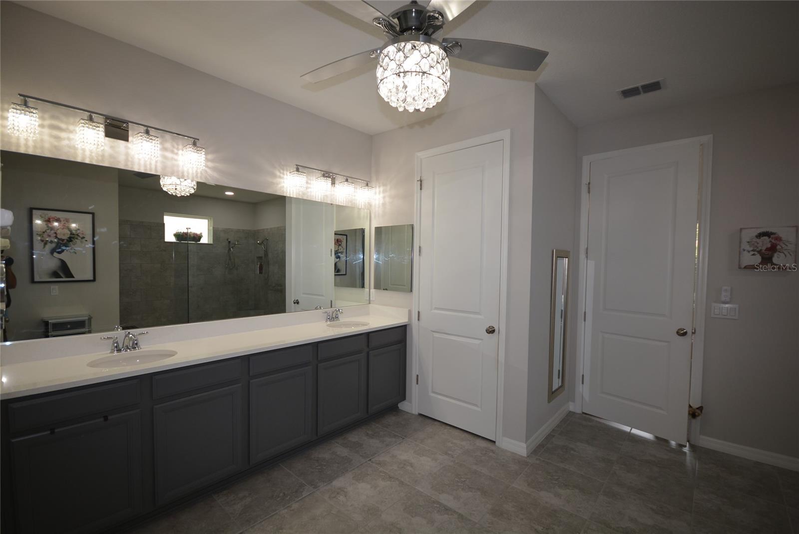 1120 LAKESIDE ESTATES DR, APOPKA, FL, 32703