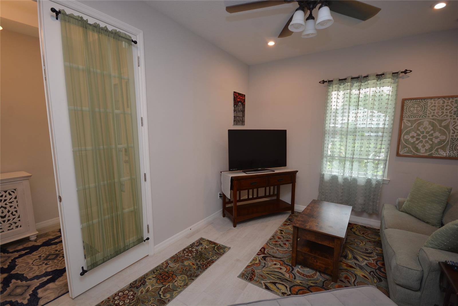 1120 LAKESIDE ESTATES DR, APOPKA, FL, 32703