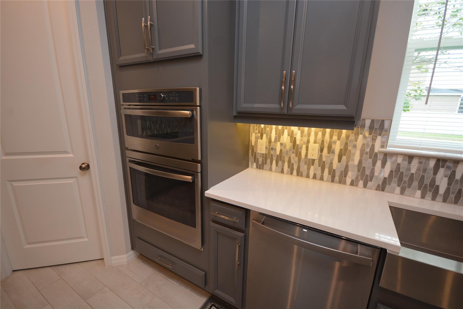 1120 LAKESIDE ESTATES DR, APOPKA, FL, 32703