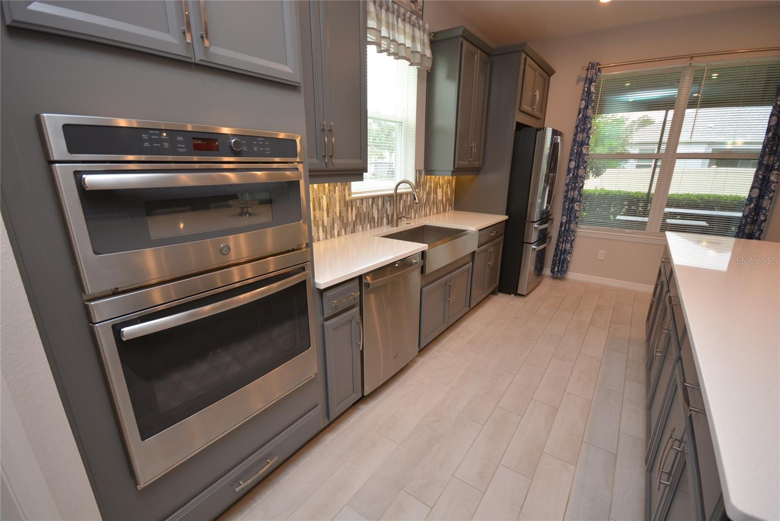 1120 LAKESIDE ESTATES DR, APOPKA, FL, 32703