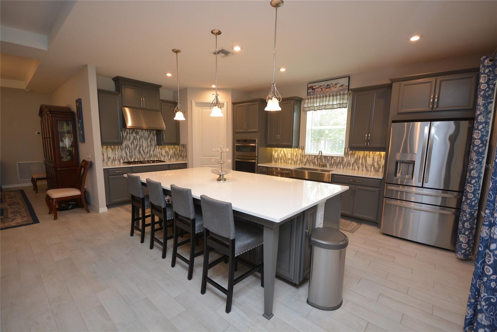 1120 LAKESIDE ESTATES DR, APOPKA, FL, 32703