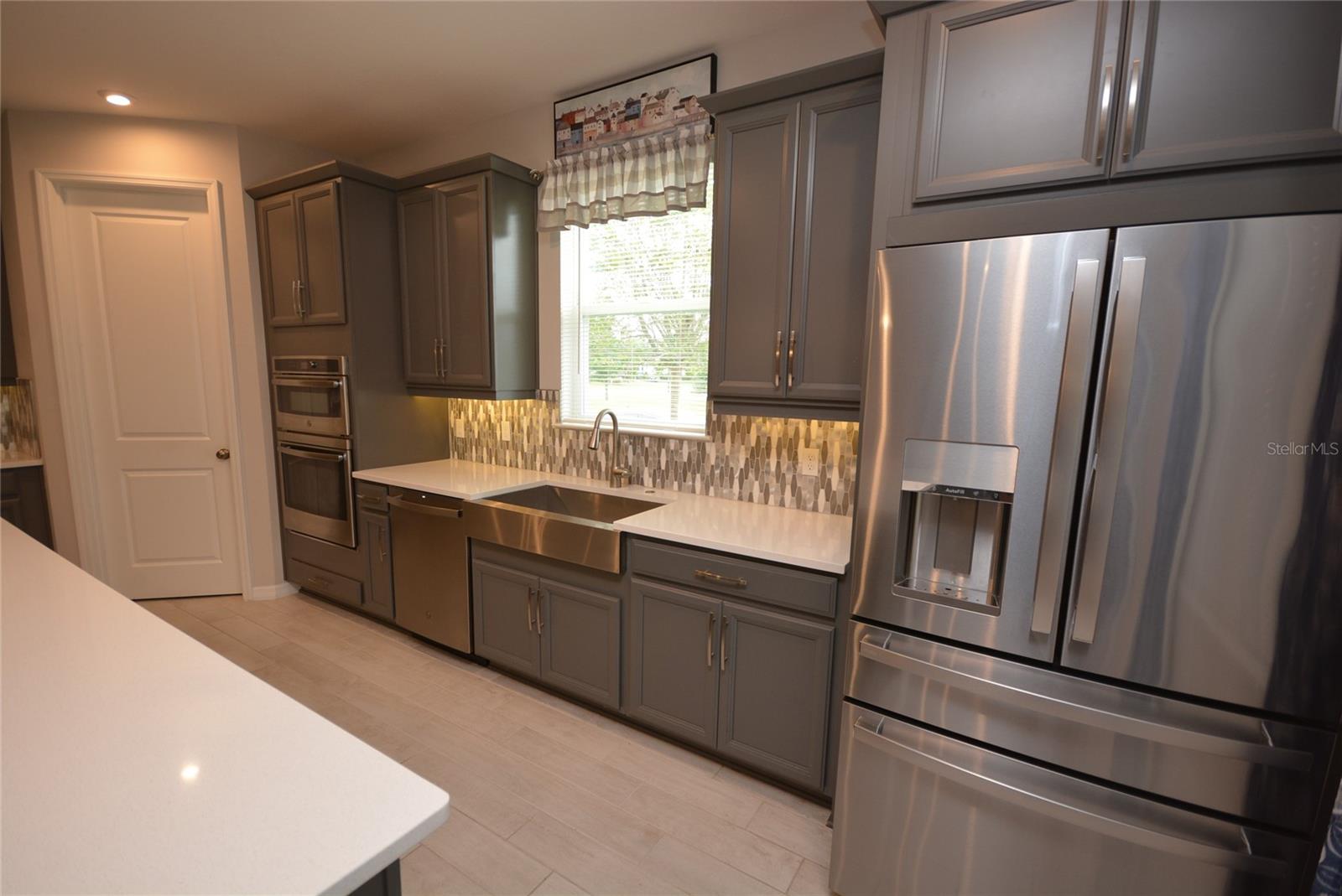 1120 LAKESIDE ESTATES DR, APOPKA, FL, 32703