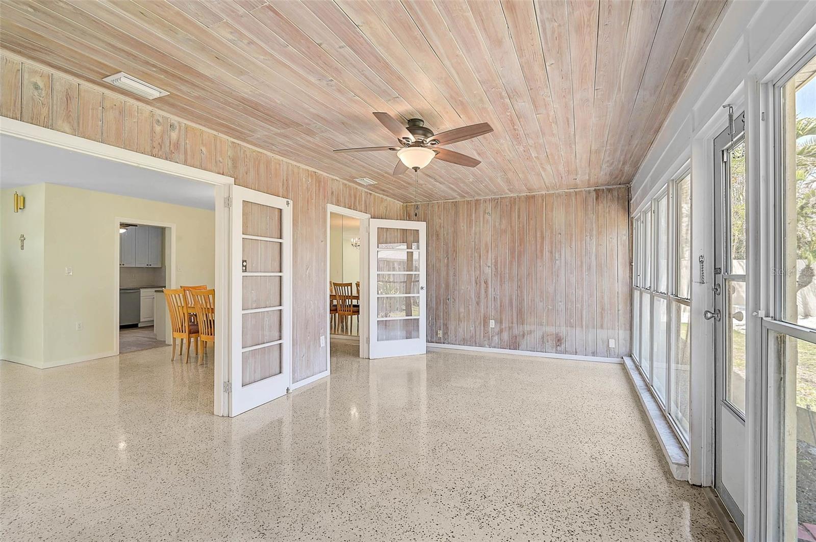 322 S WASHINGTON DR, SARASOTA, FL, 34236