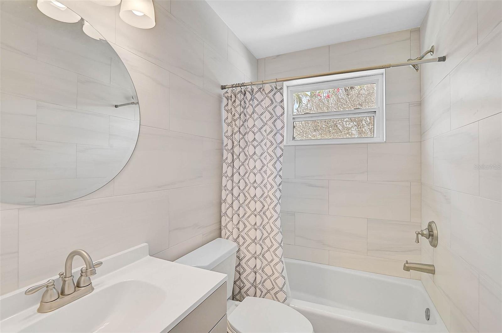 322 S WASHINGTON DR, SARASOTA, FL, 34236