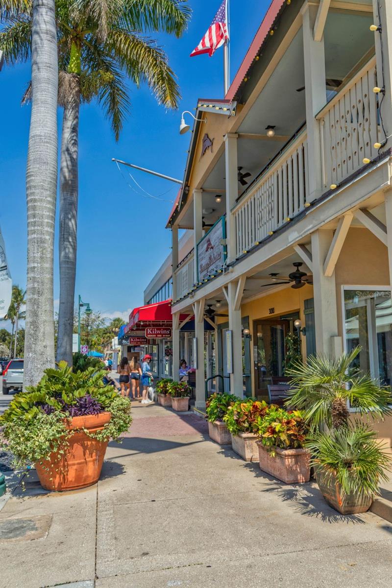 322 S WASHINGTON DR, SARASOTA, FL, 34236