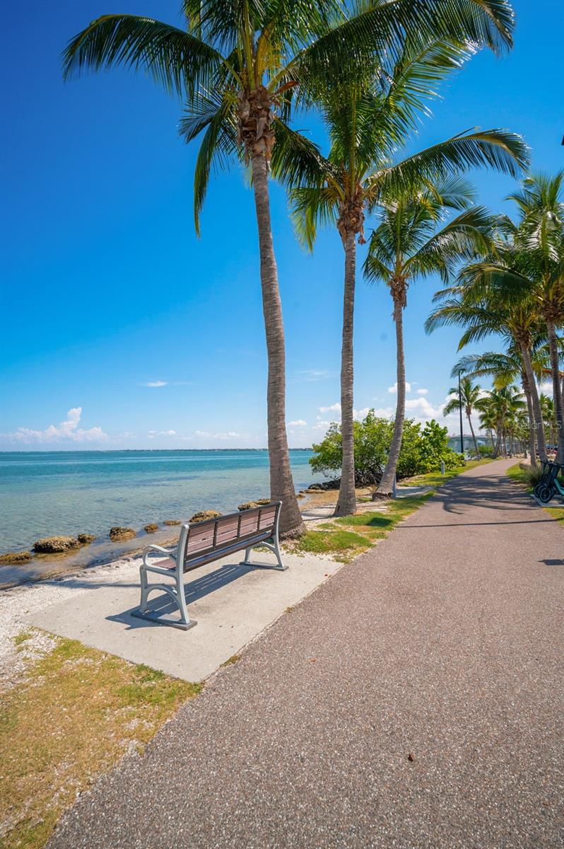 322 S WASHINGTON DR, SARASOTA, FL, 34236