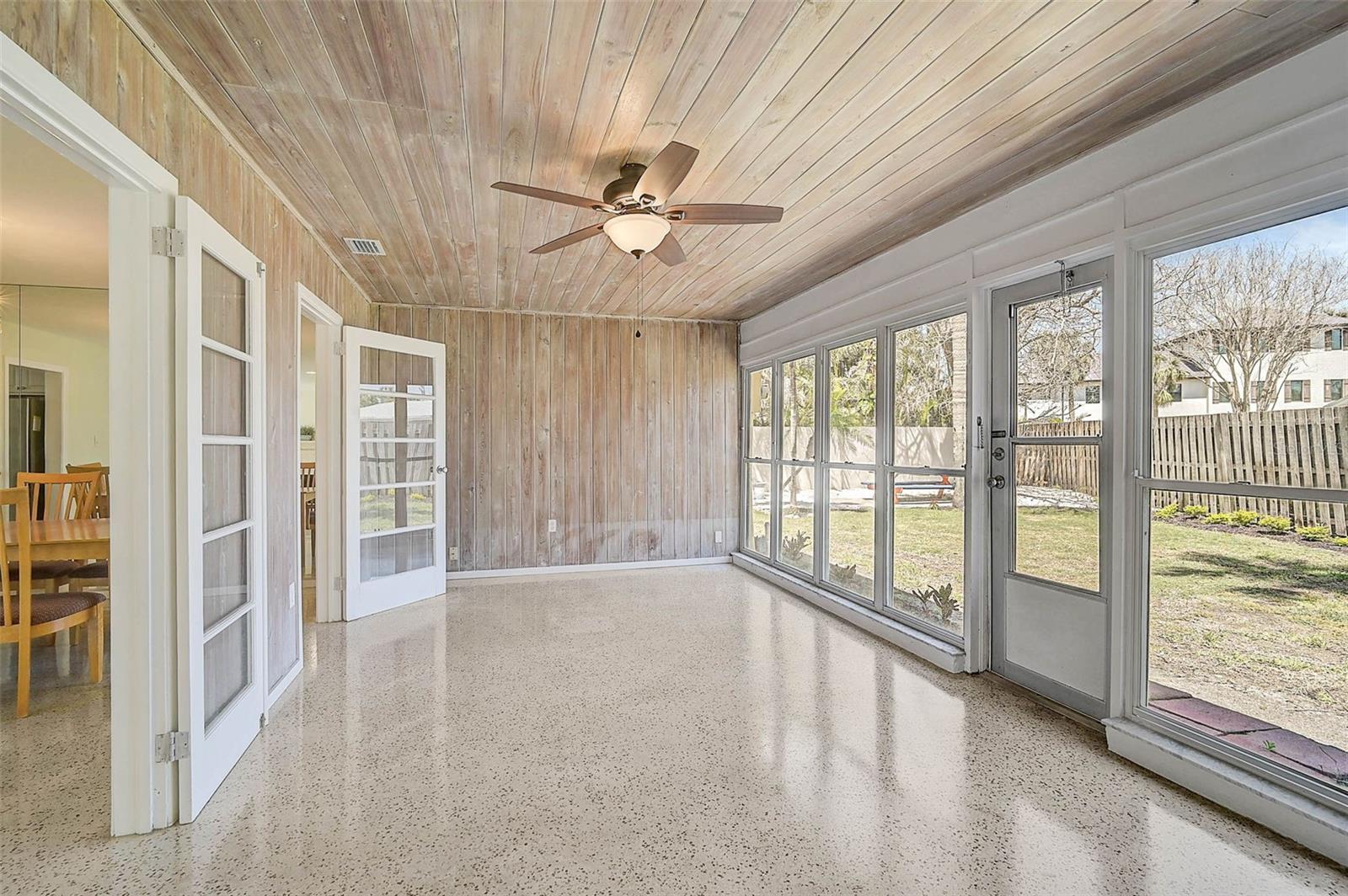 322 S WASHINGTON DR, SARASOTA, FL, 34236