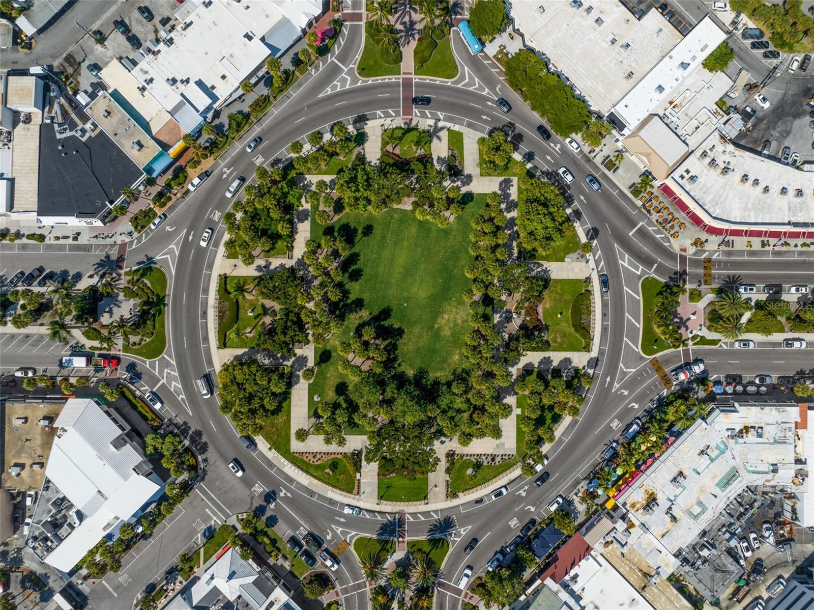 322 S WASHINGTON DR, SARASOTA, FL, 34236