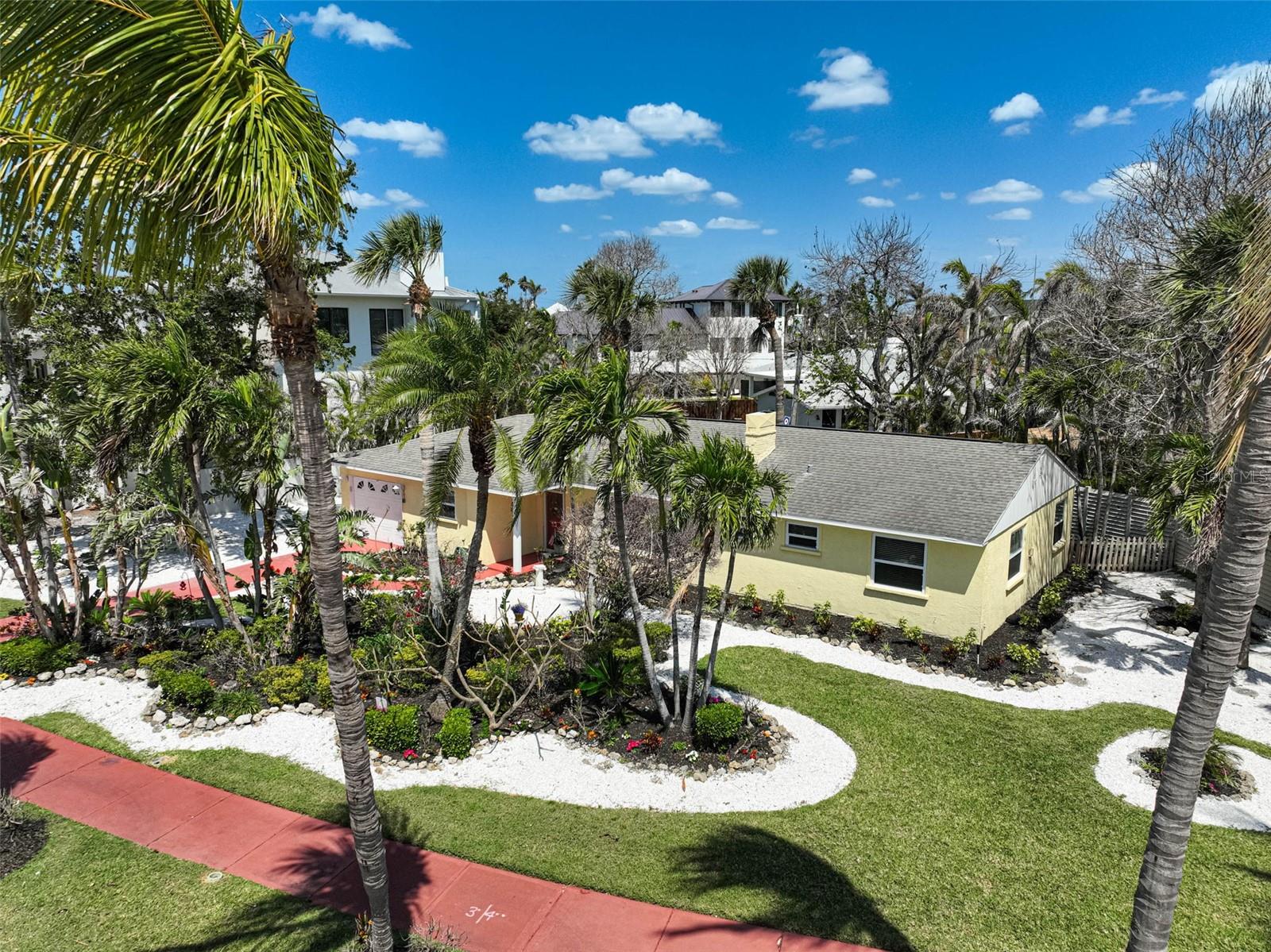 322 S WASHINGTON DR, SARASOTA, FL, 34236