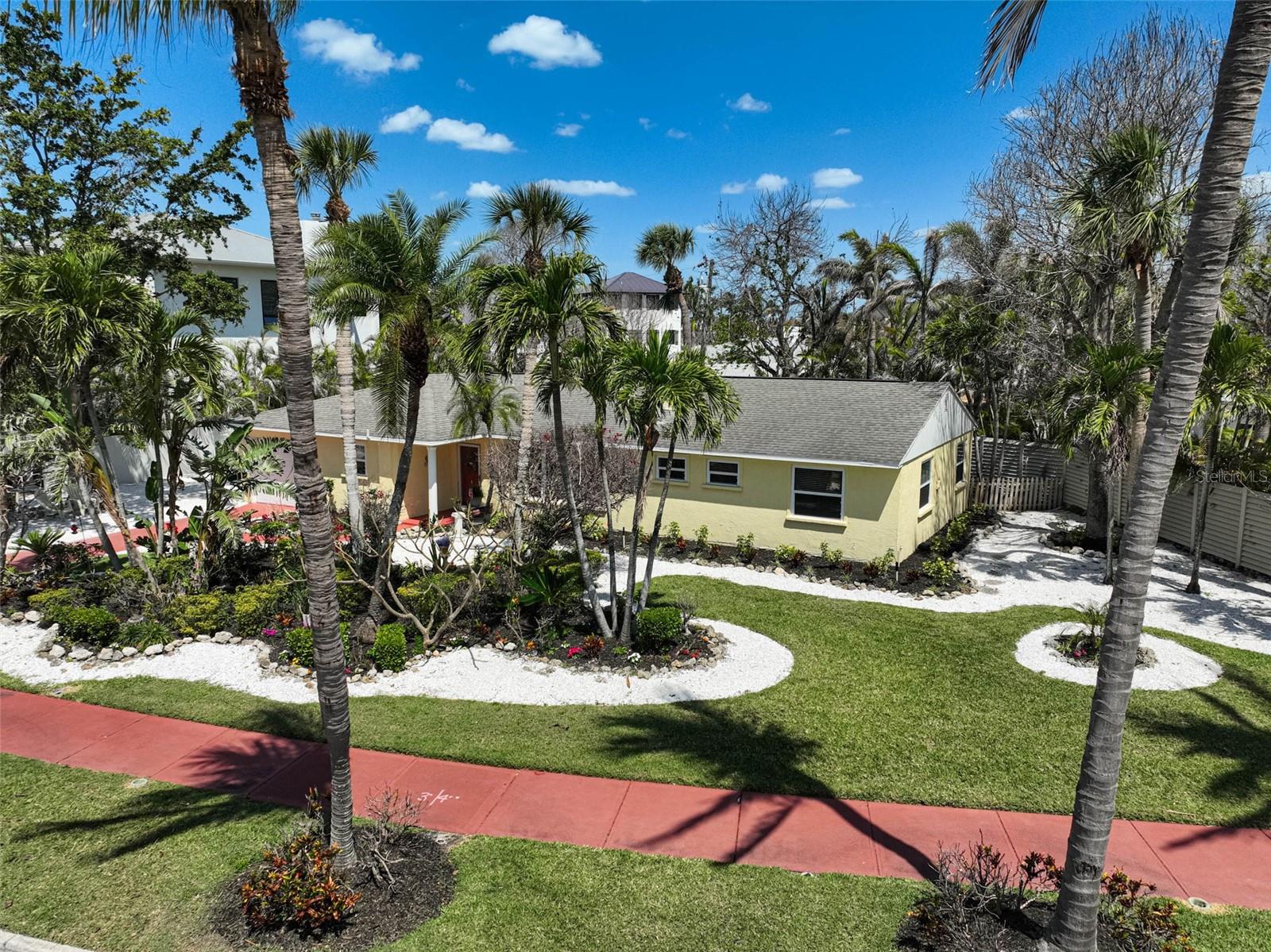 322 S WASHINGTON DR, SARASOTA, FL, 34236