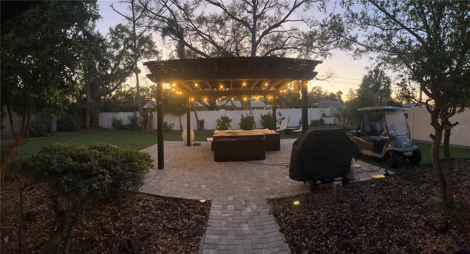 2040 YALE AVE, DUNEDIN, FL, 34698