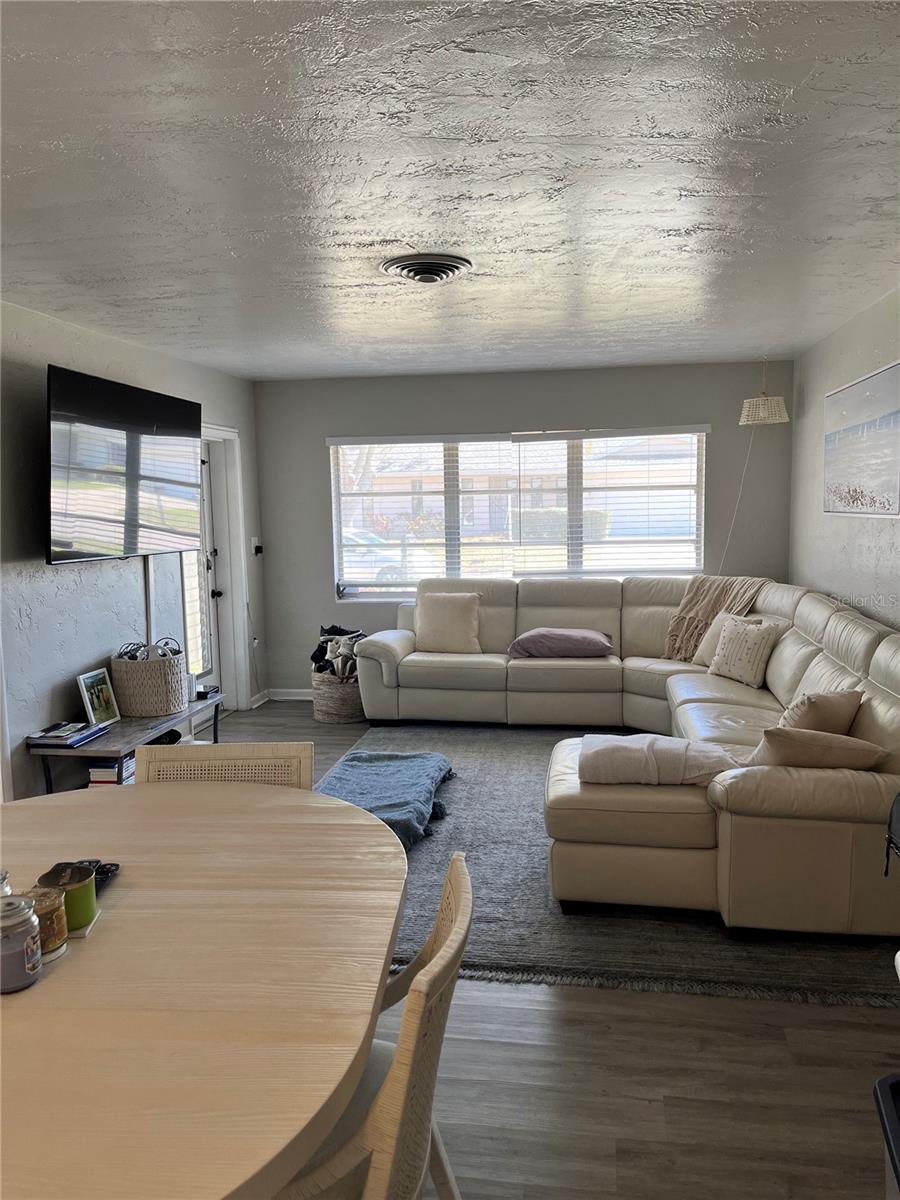 2040 YALE AVE, DUNEDIN, FL, 34698