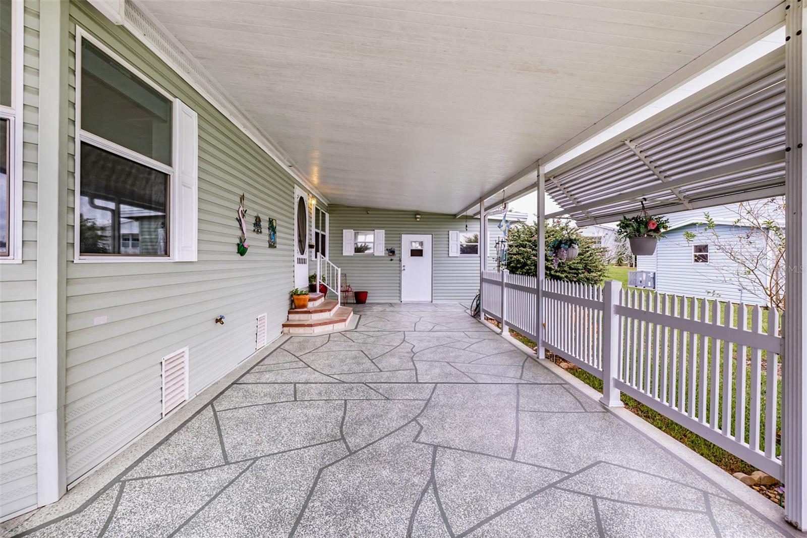 37539 LANDIS AVE, ZEPHYRHILLS, FL, 33541