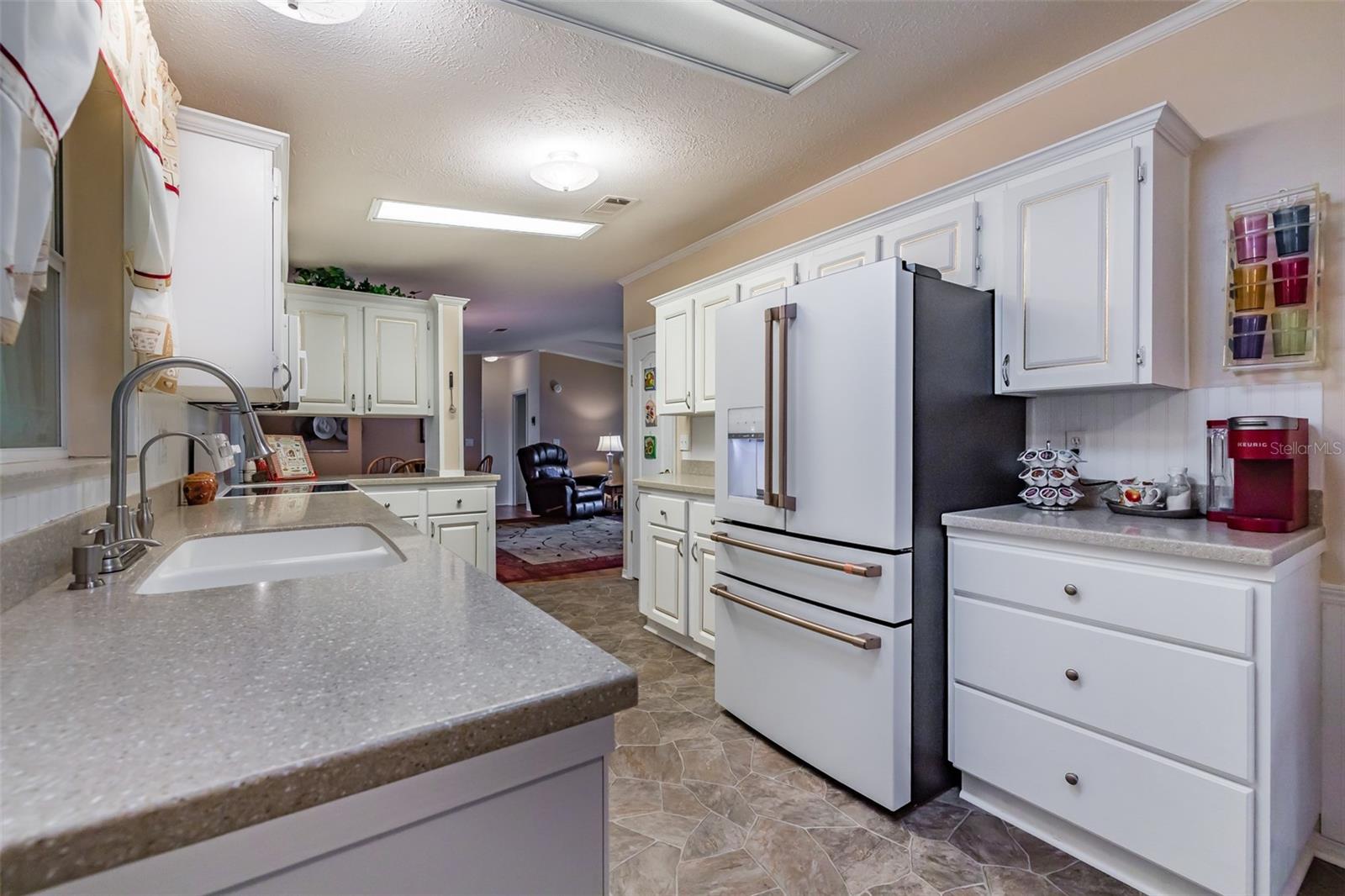 37539 LANDIS AVE, ZEPHYRHILLS, FL, 33541