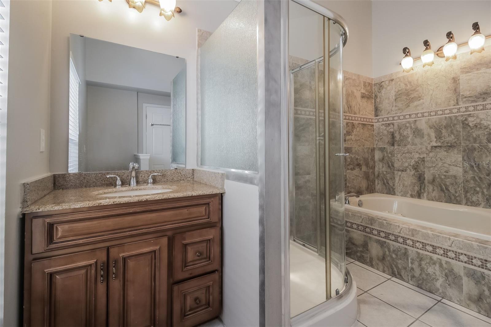 598 QUEENSBRIDGE DR, LAKE MARY, FL, 32746