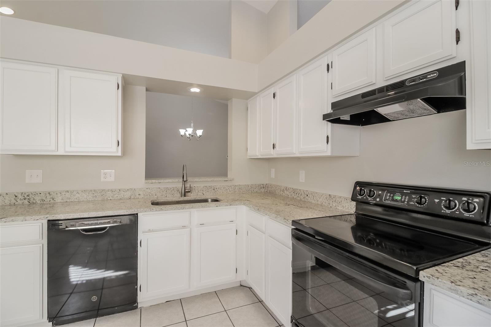 598 QUEENSBRIDGE DR, LAKE MARY, FL, 32746