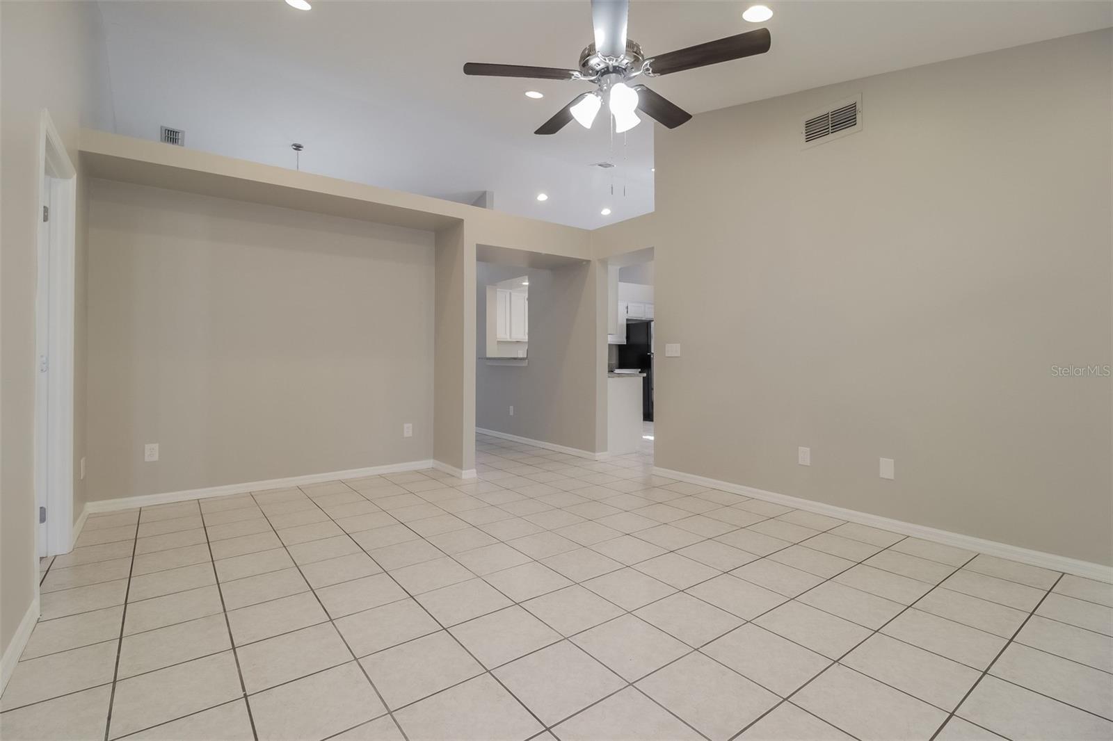 598 QUEENSBRIDGE DR, LAKE MARY, FL, 32746