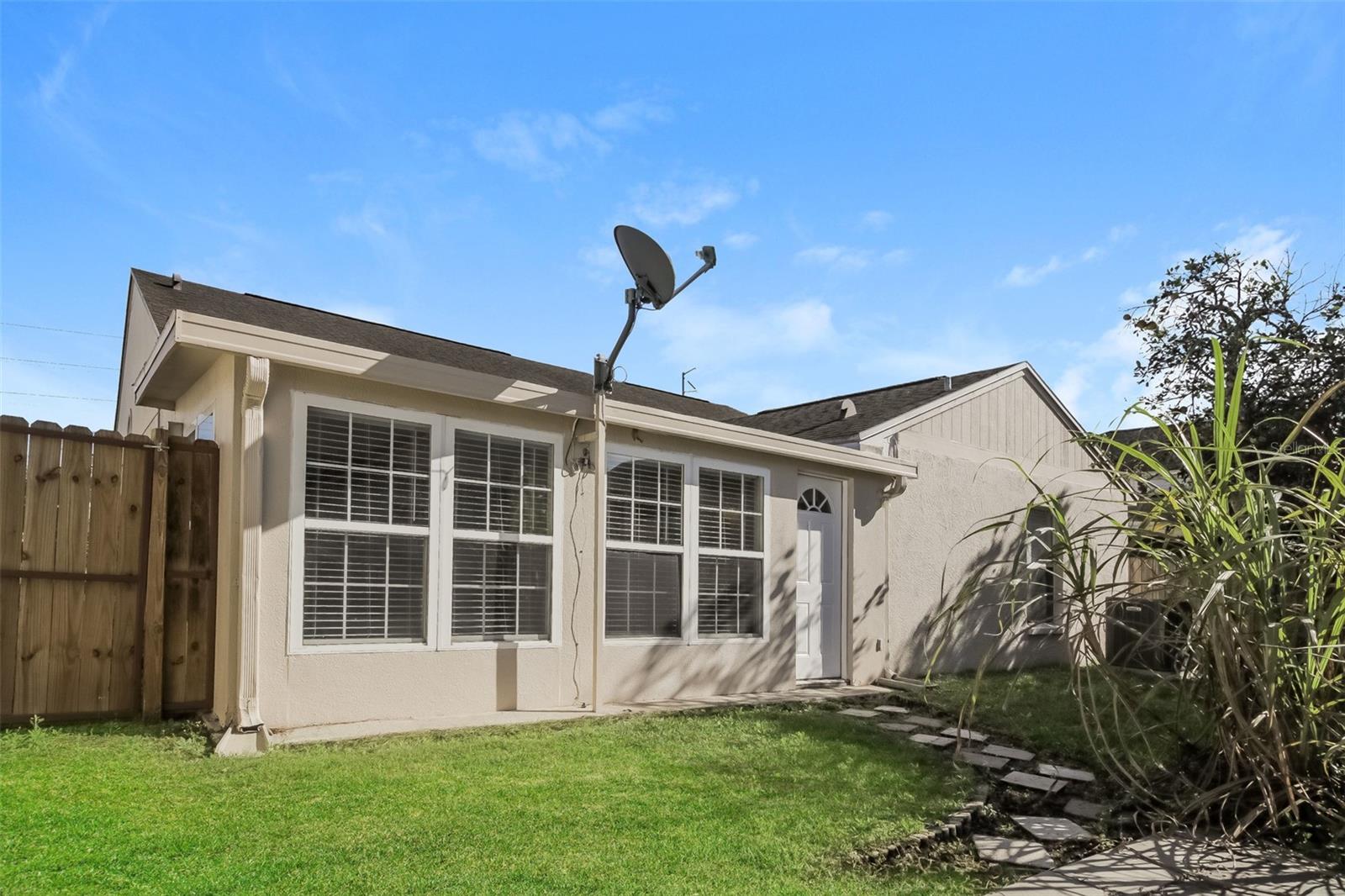 598 QUEENSBRIDGE DR, LAKE MARY, FL, 32746