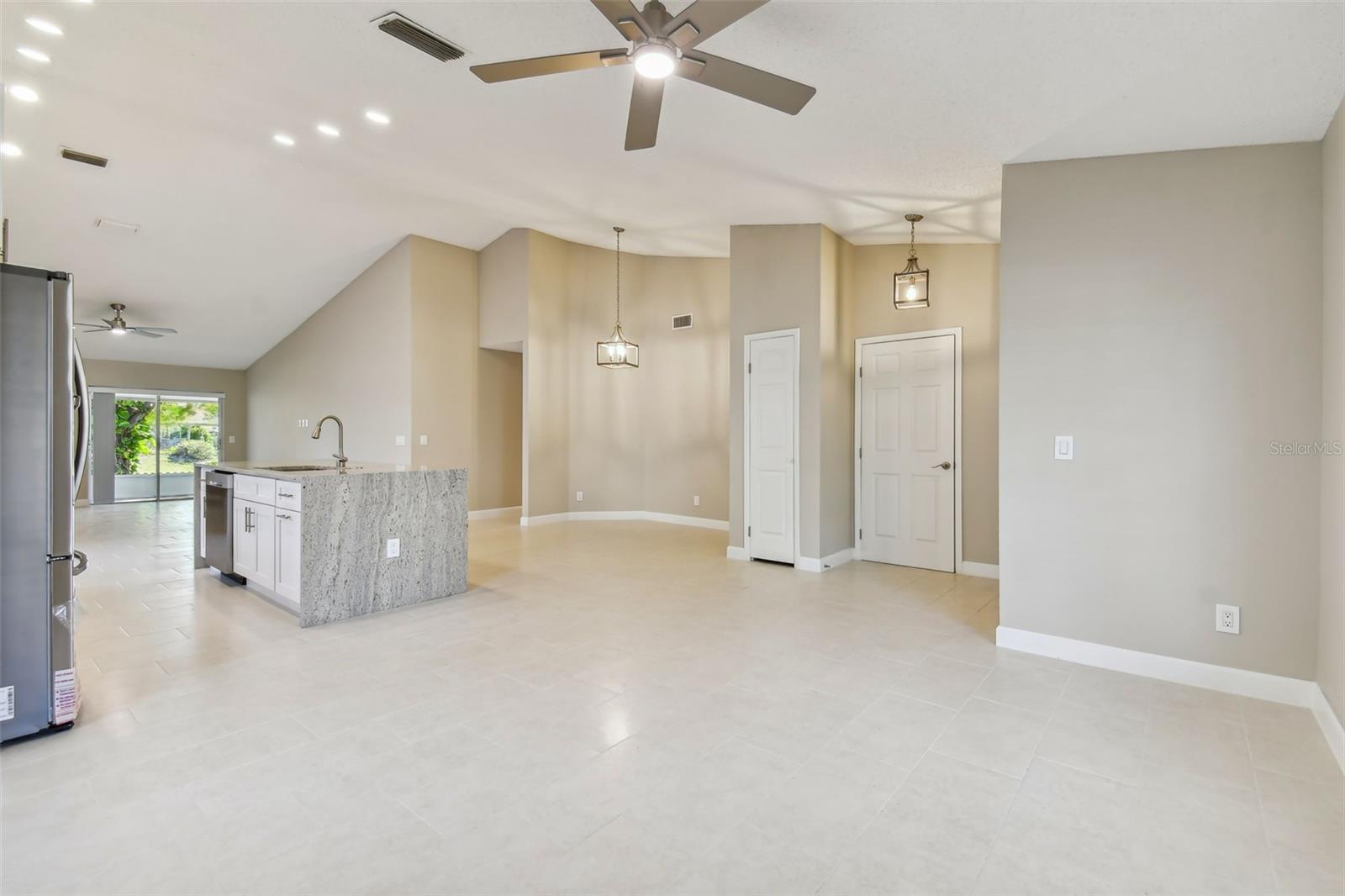 1604 COBBLER DR, LUTZ, FL, 33559