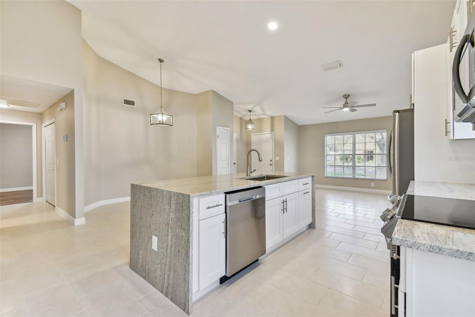 1604 COBBLER DR, LUTZ, FL, 33559