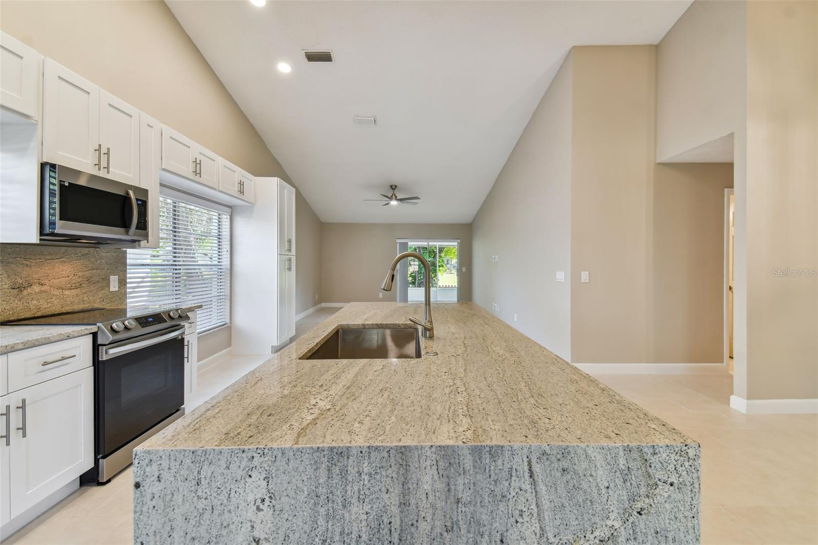 1604 COBBLER DR, LUTZ, FL, 33559