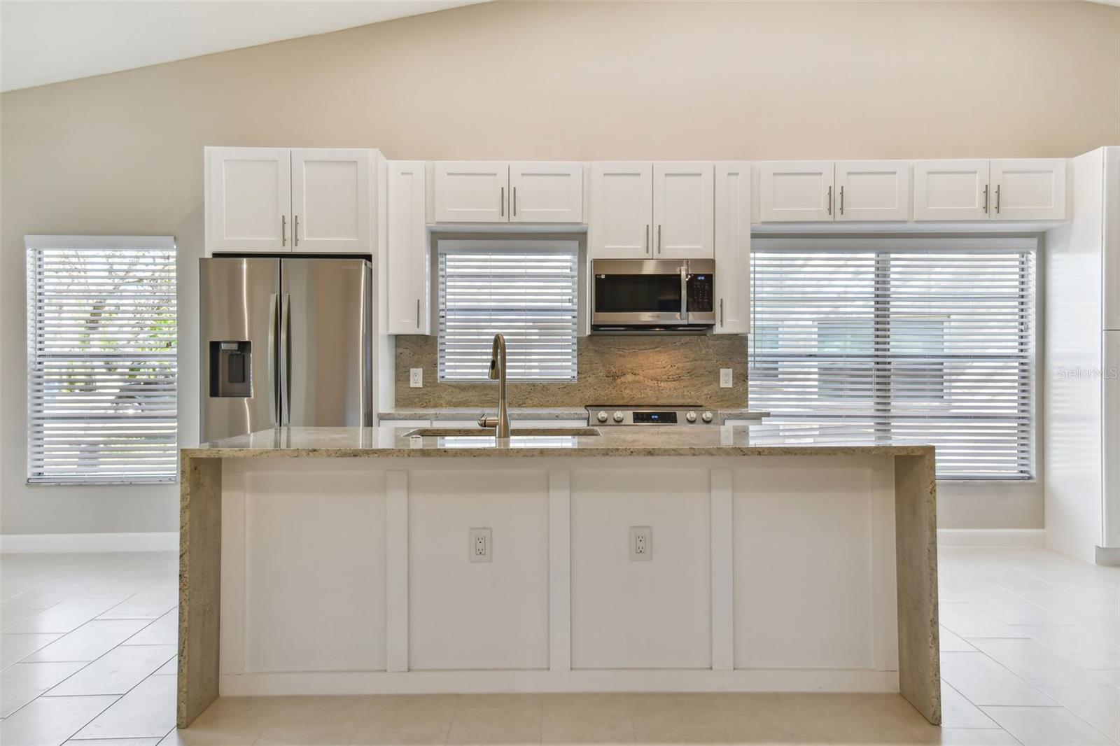 1604 COBBLER DR, LUTZ, FL, 33559