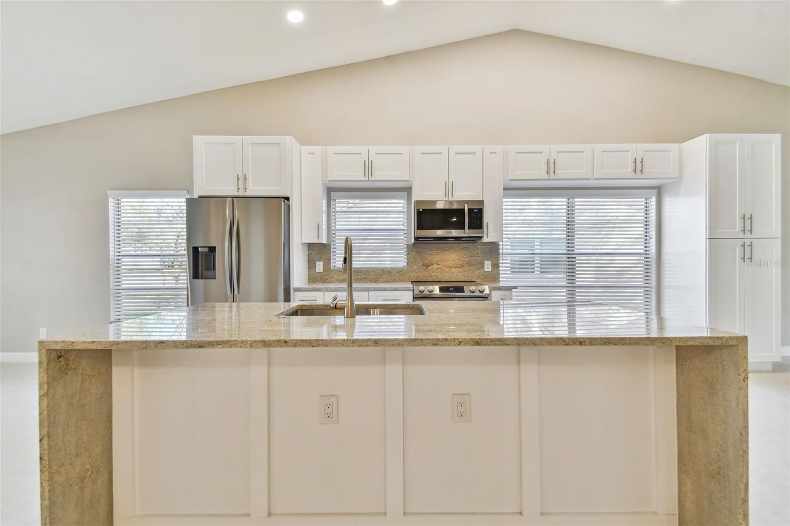 1604 COBBLER DR, LUTZ, FL, 33559