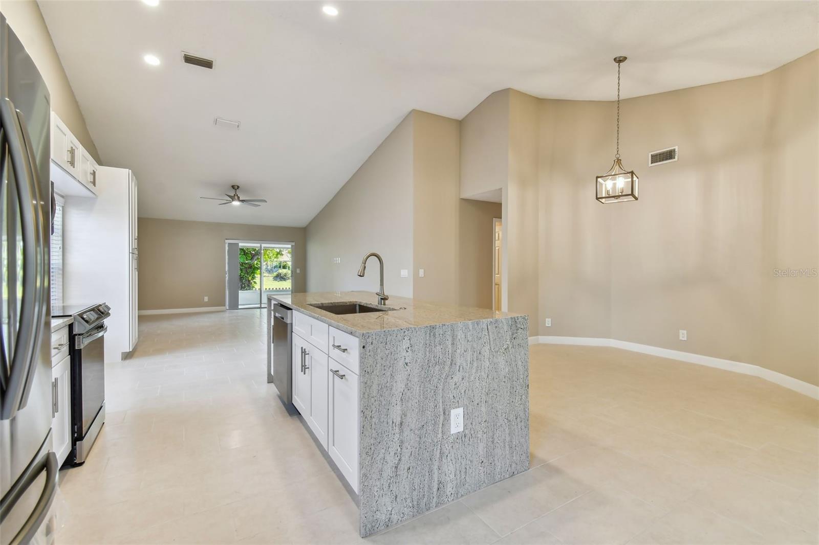 1604 COBBLER DR, LUTZ, FL, 33559