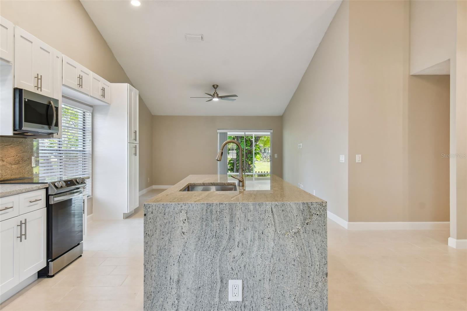 1604 COBBLER DR, LUTZ, FL, 33559