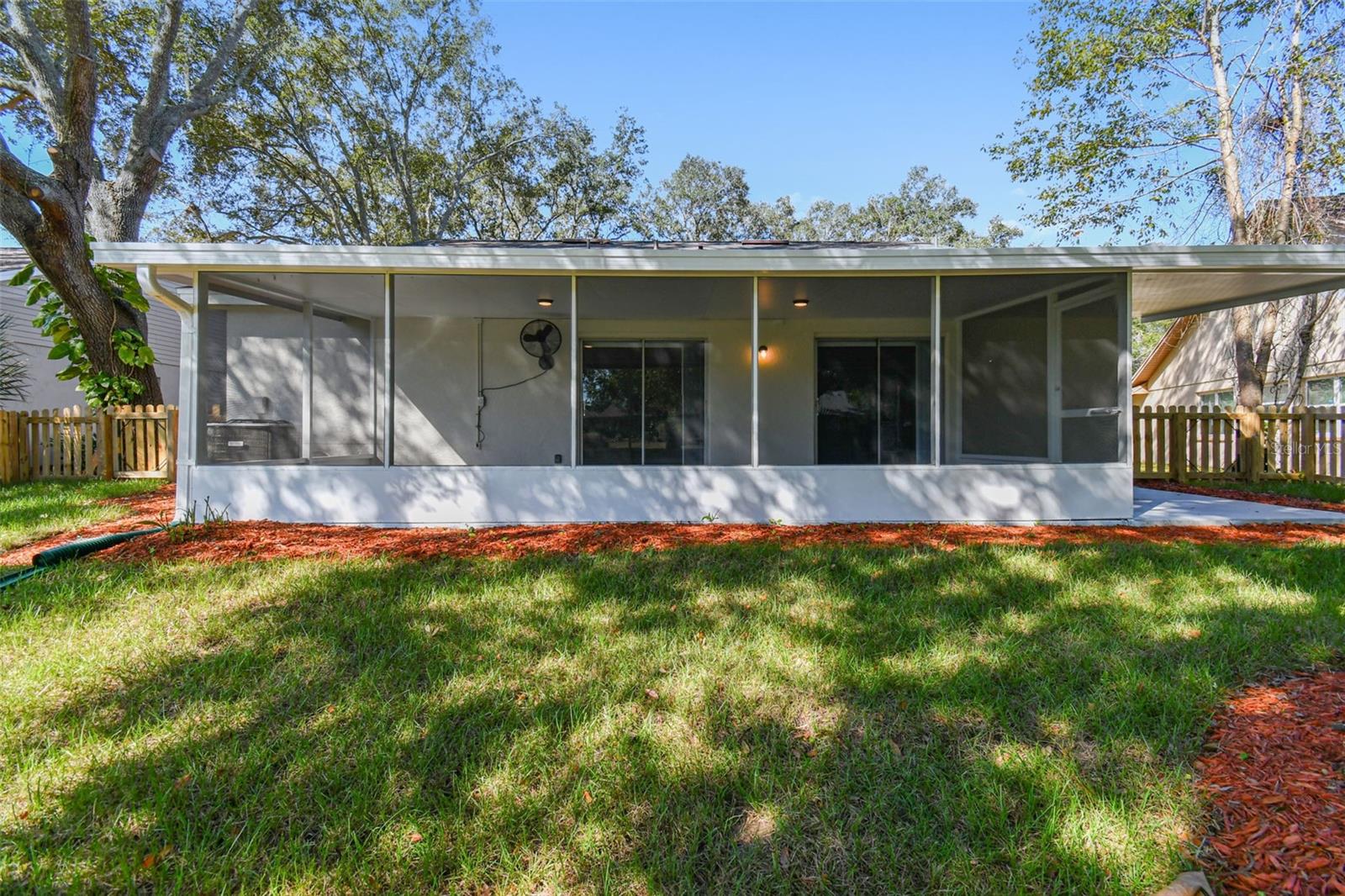 1604 COBBLER DR, LUTZ, FL, 33559