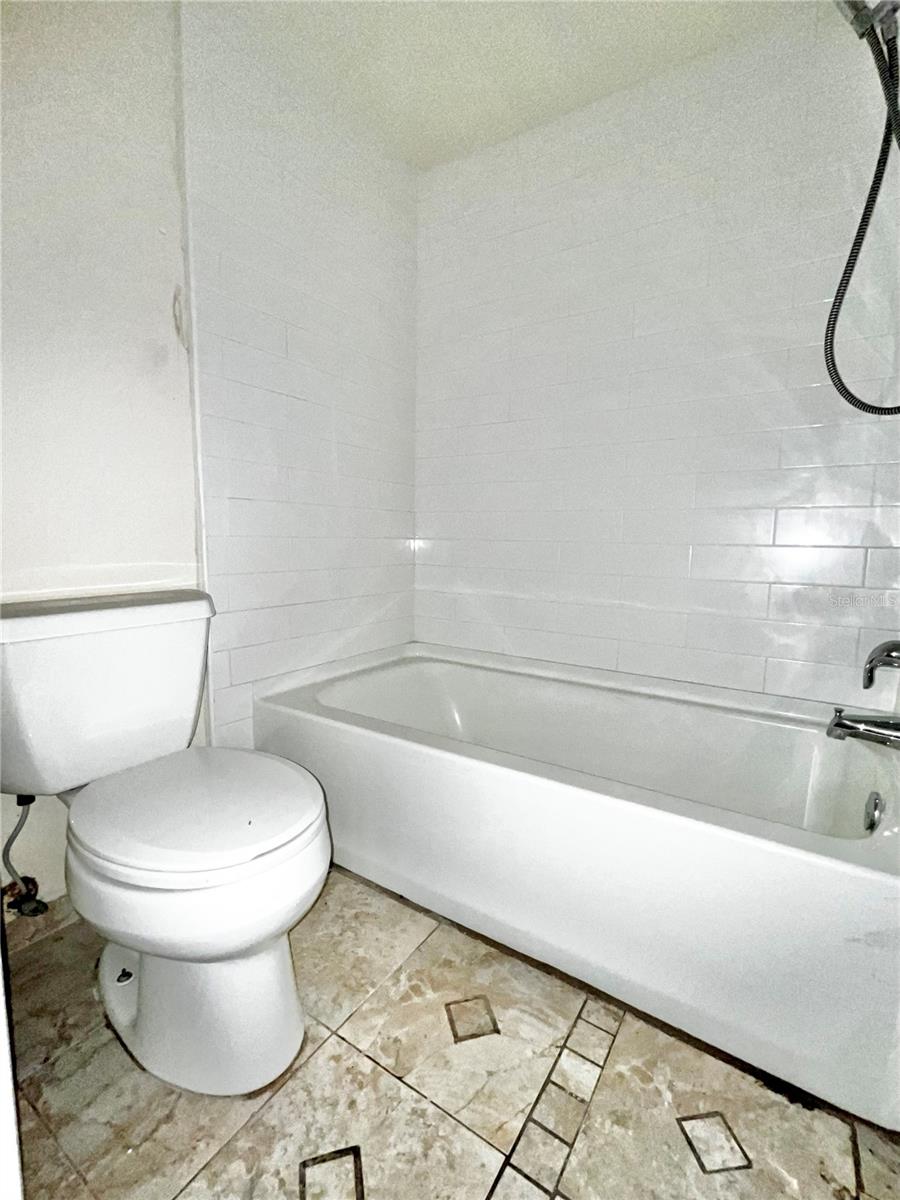 2800 DARTMOUTH AVE N, ST PETERSBURG, FL, 33713