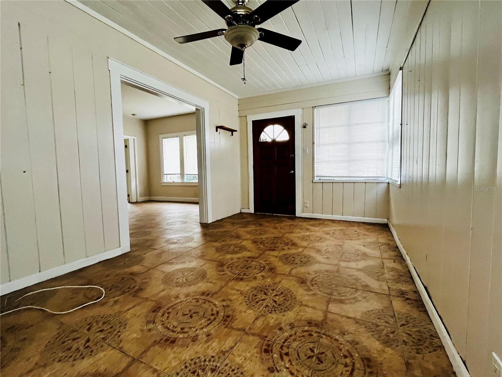 2800 DARTMOUTH AVE N, ST PETERSBURG, FL, 33713