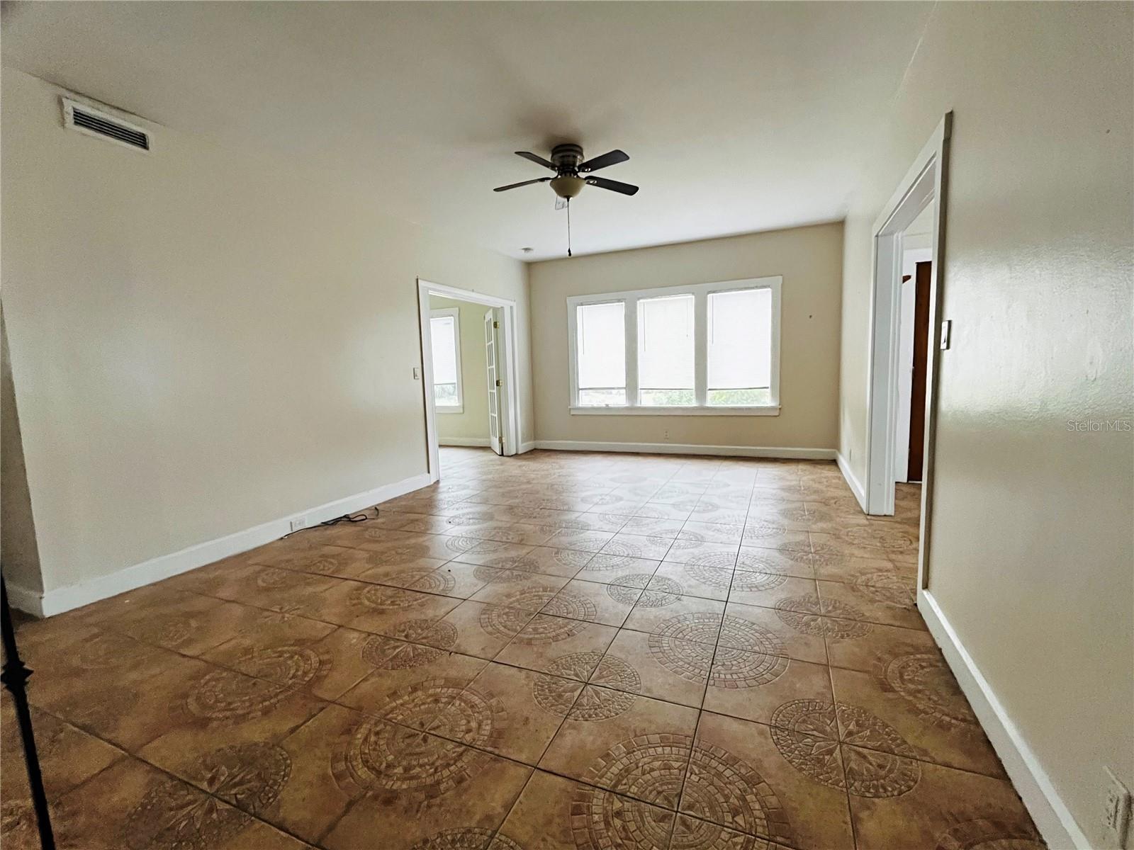 2800 DARTMOUTH AVE N, ST PETERSBURG, FL, 33713