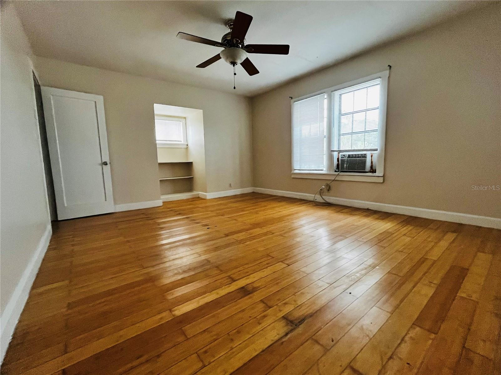 2800 DARTMOUTH AVE N, ST PETERSBURG, FL, 33713