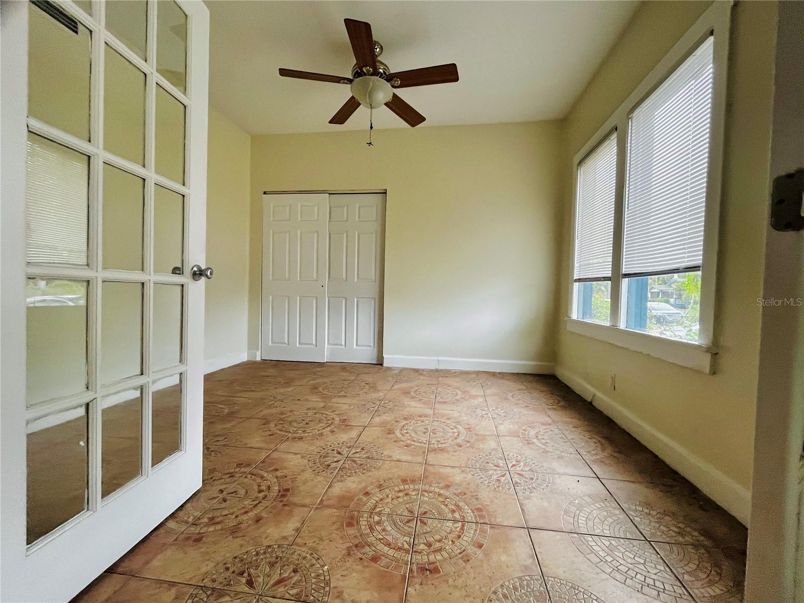 2800 DARTMOUTH AVE N, ST PETERSBURG, FL, 33713