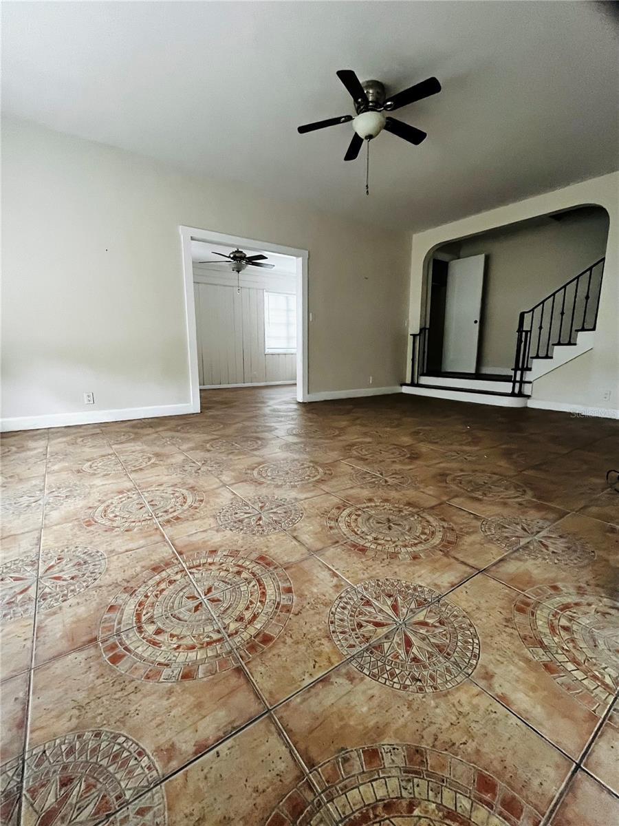 2800 DARTMOUTH AVE N, ST PETERSBURG, FL, 33713