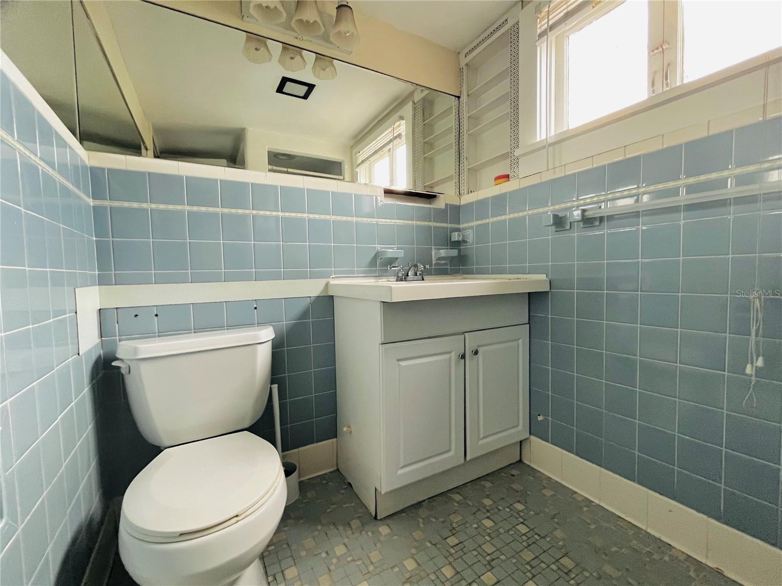 2800 DARTMOUTH AVE N, ST PETERSBURG, FL, 33713