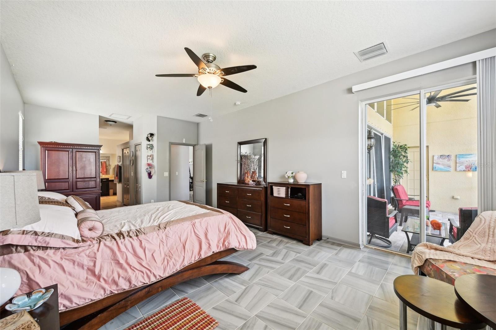 2517 YUKON CLIFF DR, RUSKIN, FL, 33570