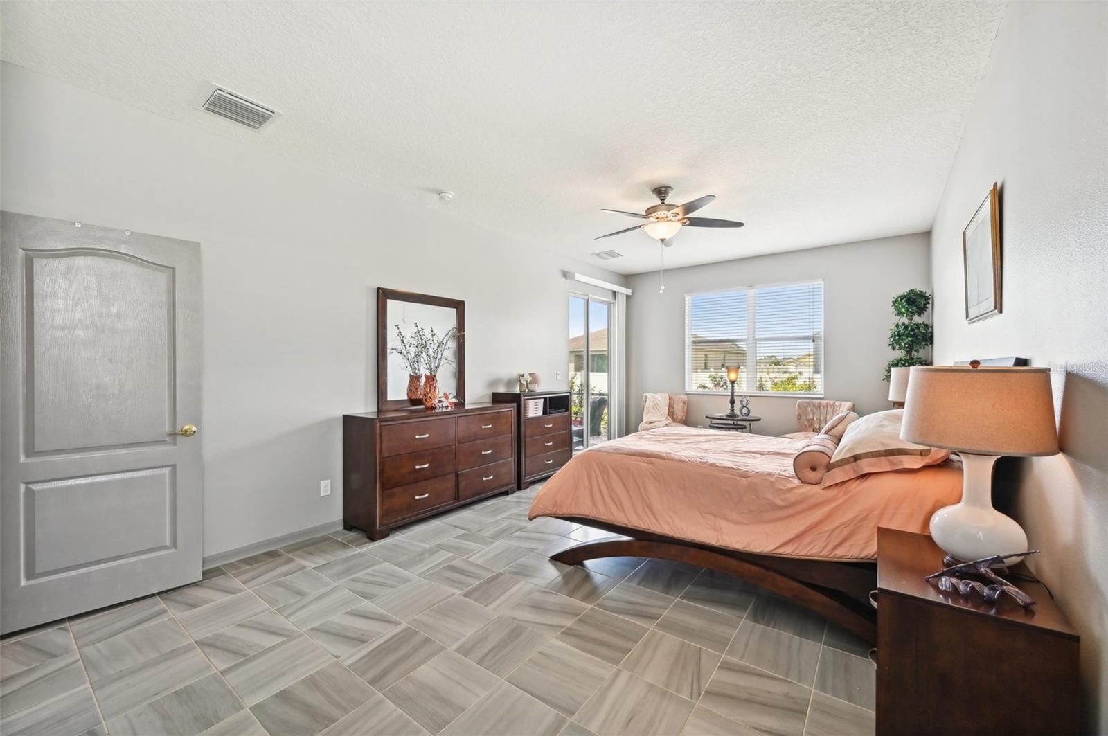 2517 YUKON CLIFF DR, RUSKIN, FL, 33570