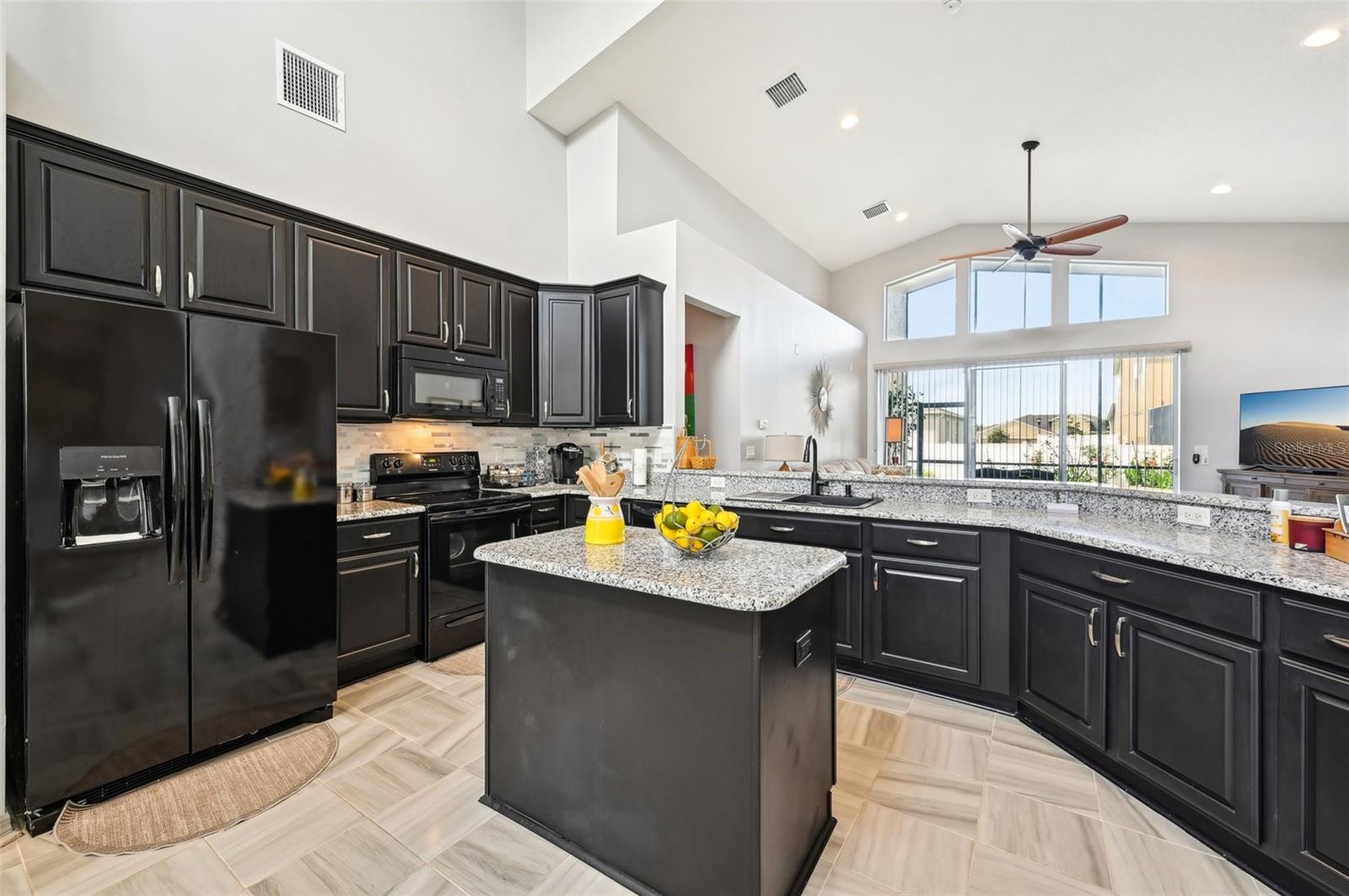 2517 YUKON CLIFF DR, RUSKIN, FL, 33570
