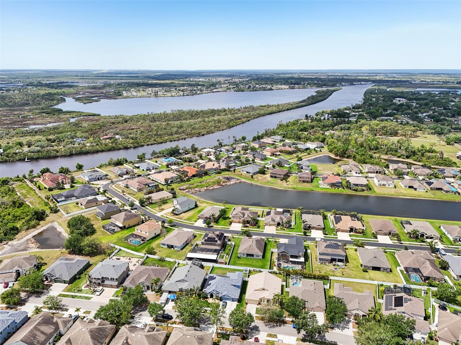 2517 YUKON CLIFF DR, RUSKIN, FL, 33570