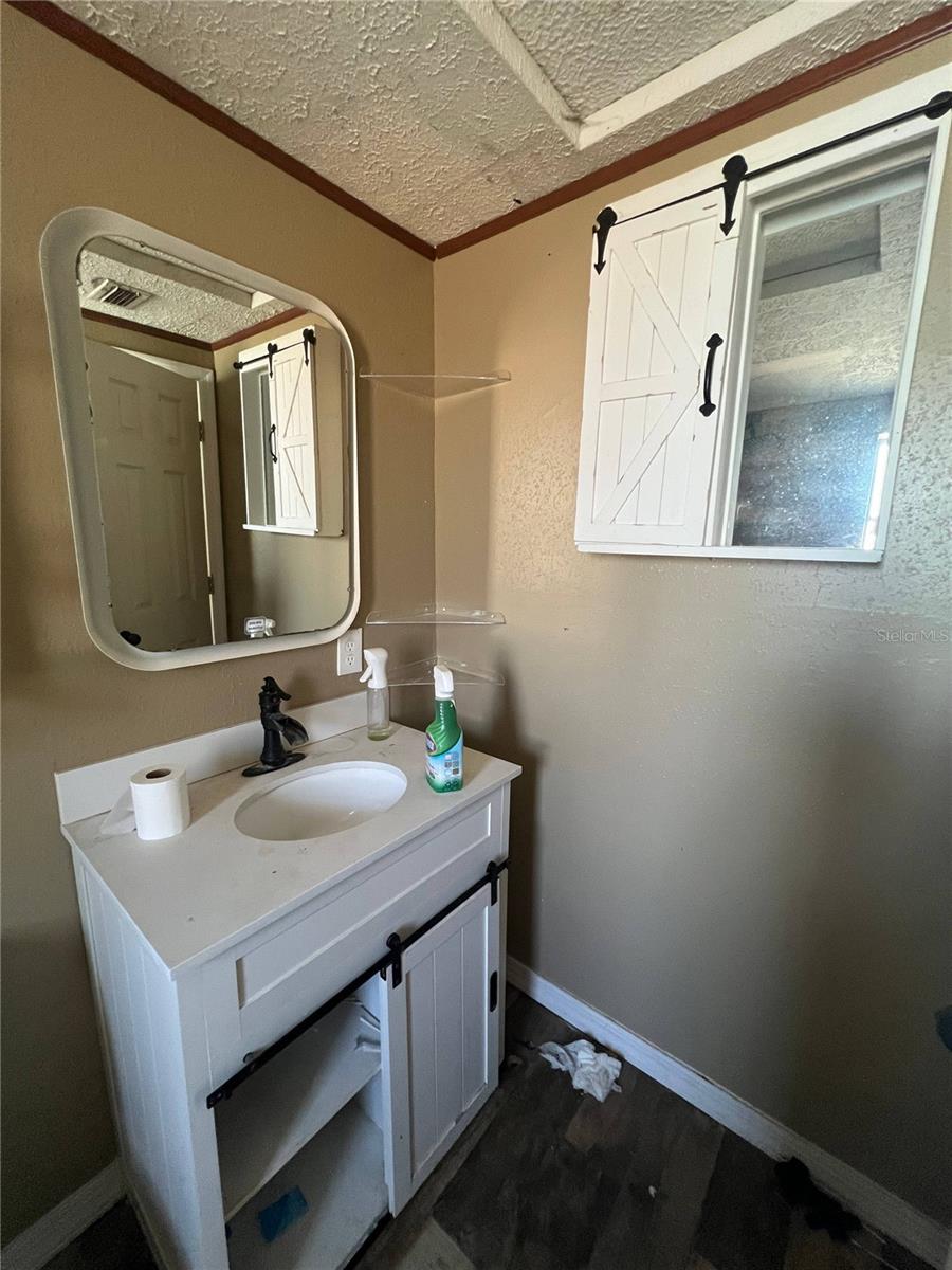 107 GROVE RD, VENICE, FL, 34293