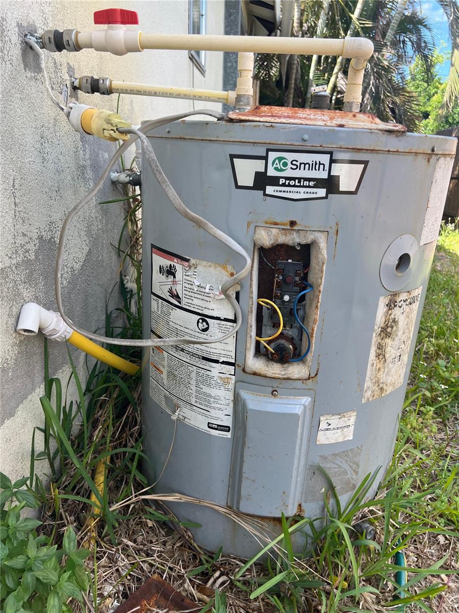 107 GROVE RD, VENICE, FL, 34293