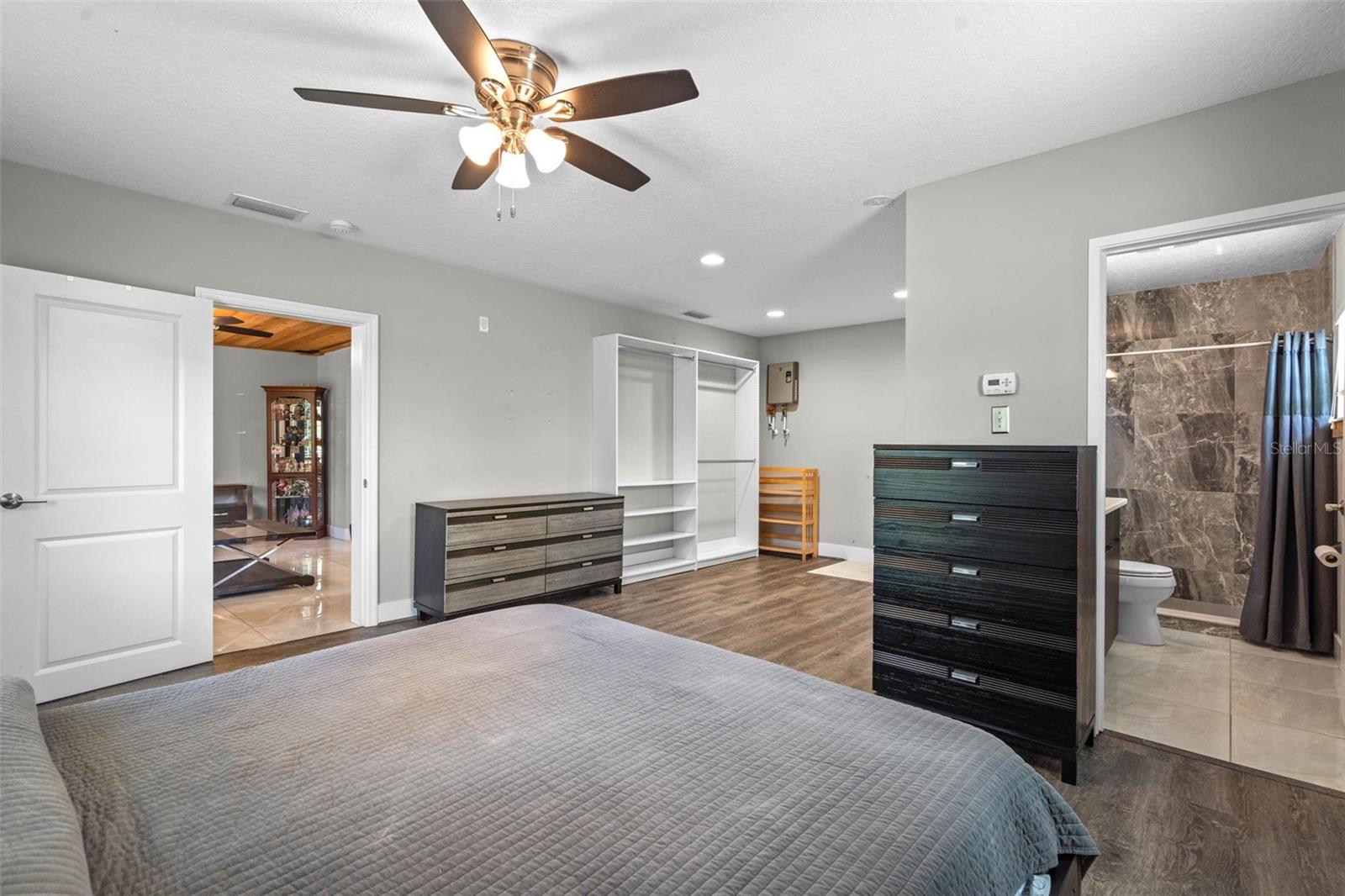 18618 LAKE PICKETT RD, ORLANDO, FL, 32820