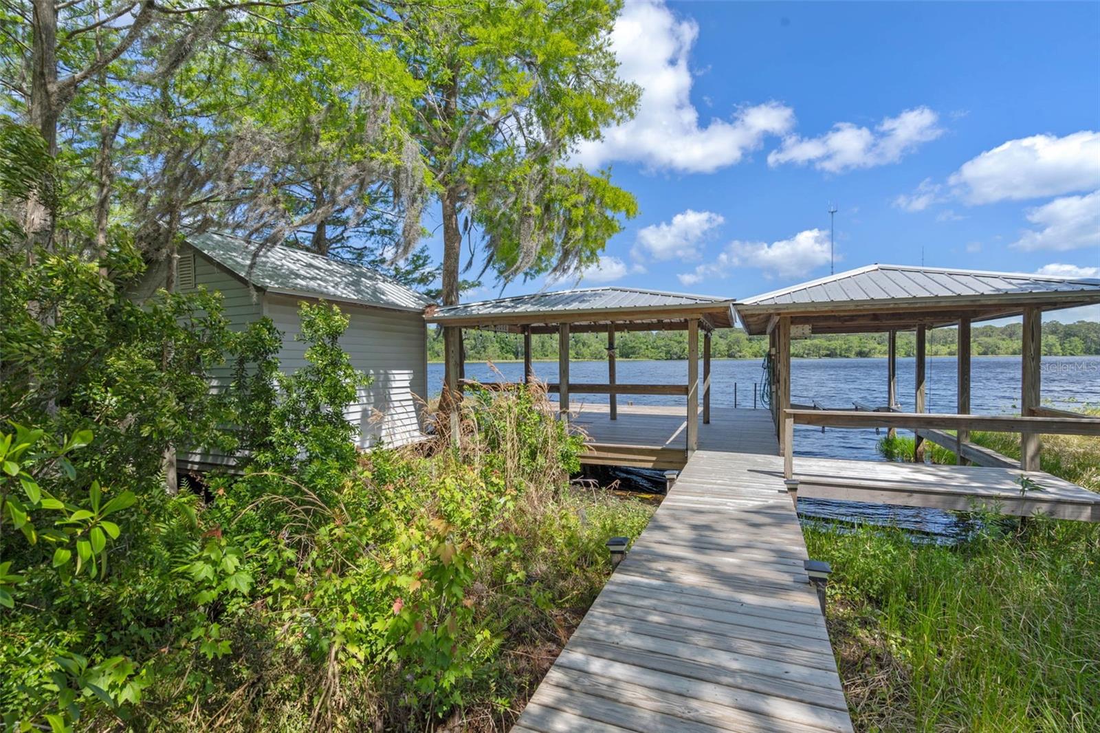 18618 LAKE PICKETT RD, ORLANDO, FL, 32820