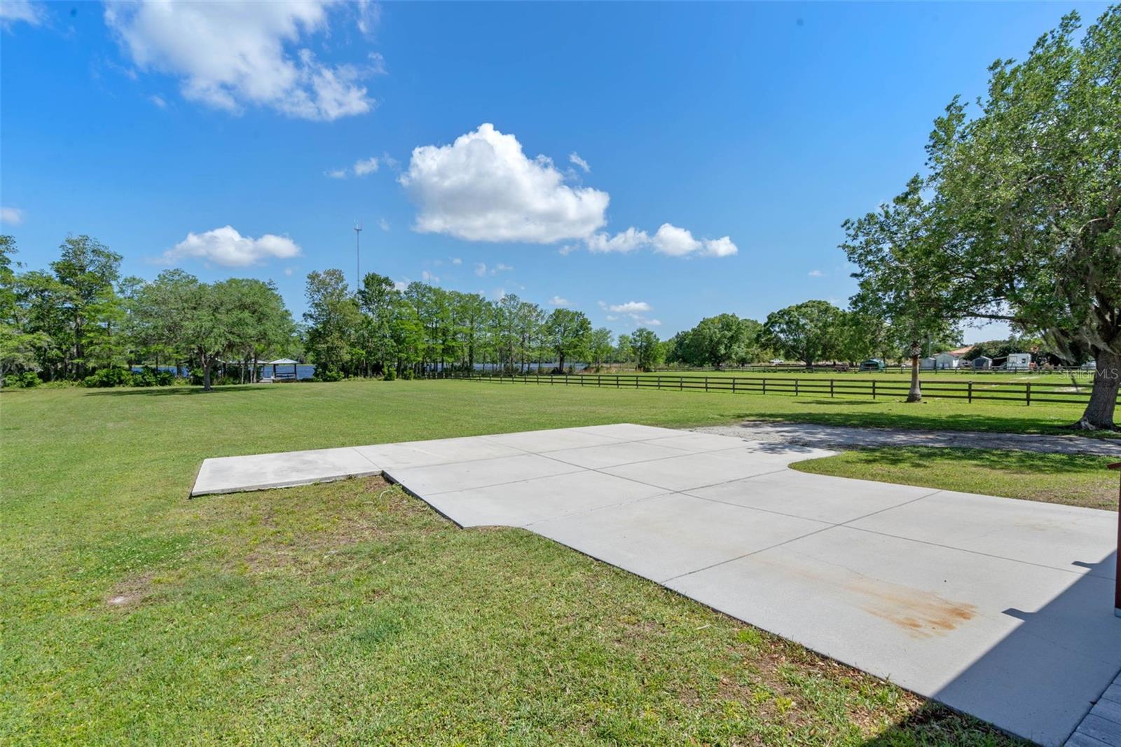 18618 LAKE PICKETT RD, ORLANDO, FL, 32820