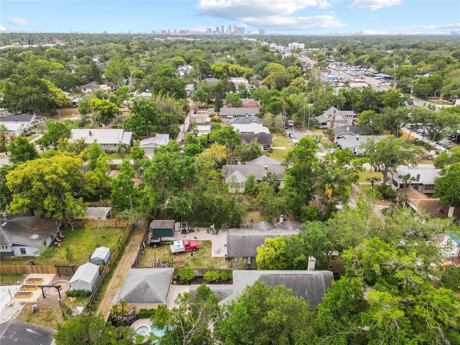 6007 N SUWANEE AVE, TAMPA, FL, 33604